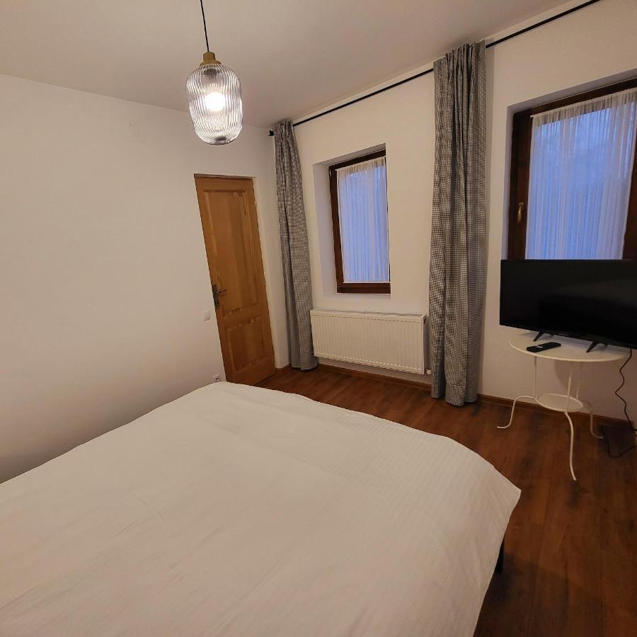 Guesthouse 24 Targoviste Eksteriør billede